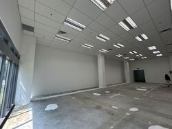 German Centre (D22), Retail #603934011